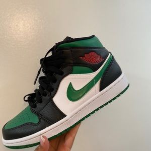 Pine Green Air Jordan 1s